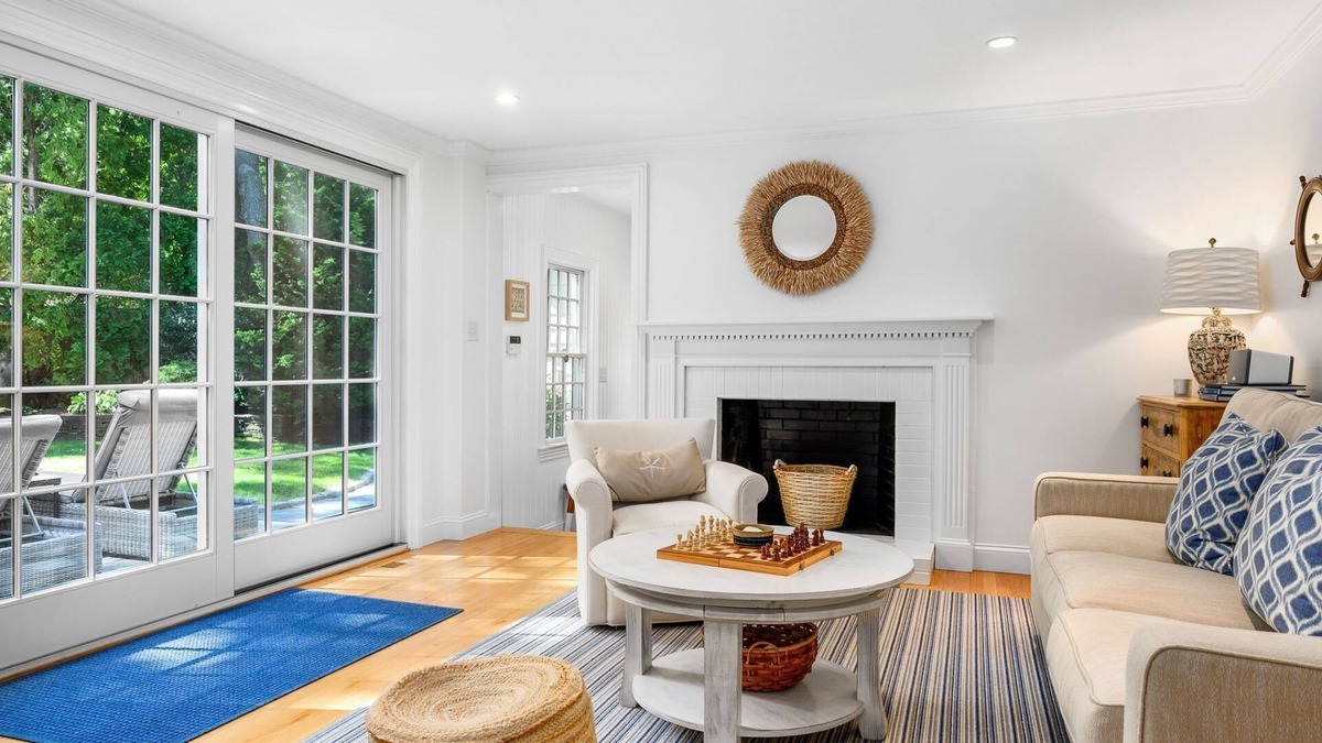 Wianno House | Close to beautiful Dowses beach, central AC, and pet friendly!