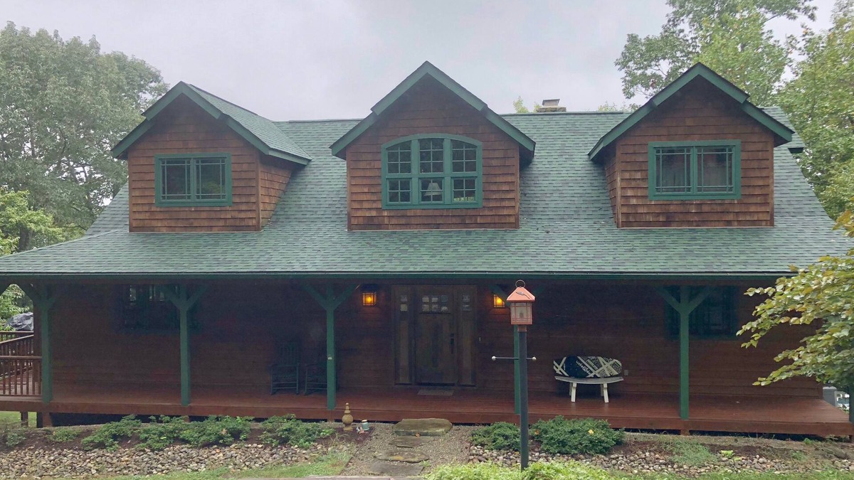 Westlake Corner House | Close to Bridgewater, Gentle slope, Awesome Dock