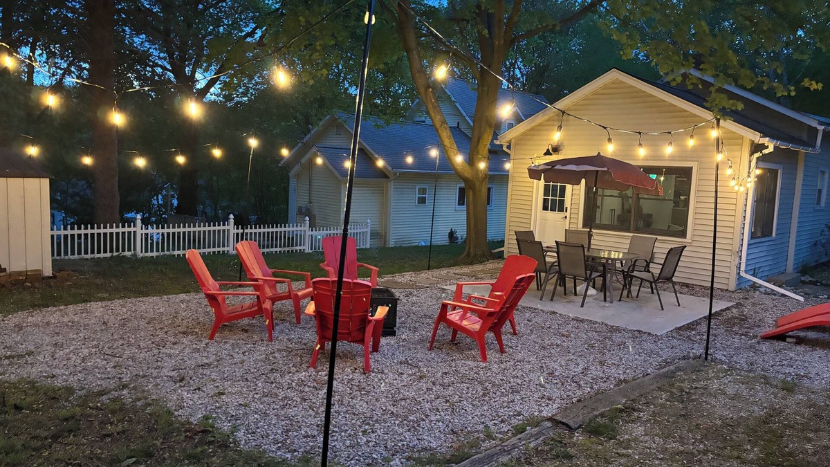 Manistee House | Close to Downtown and Beaches