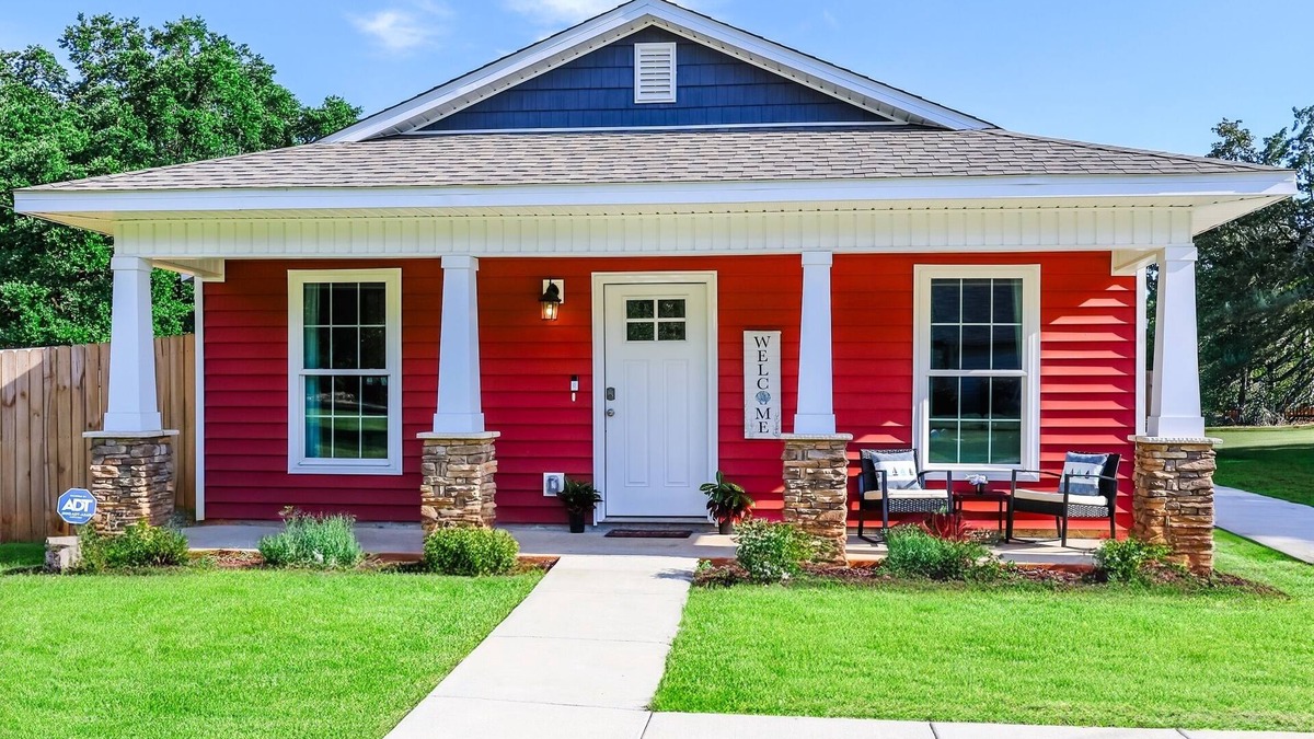 South Pensacola House | Close to Downtown, Beaches, and NAS!