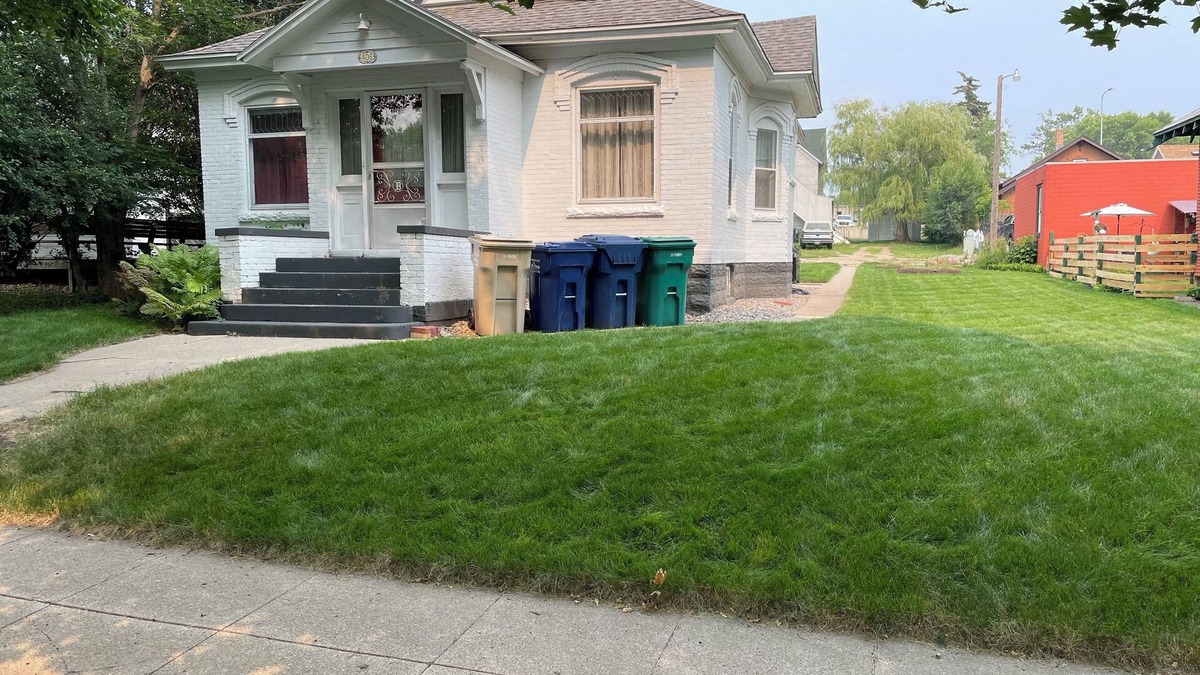 Watertown House | Close to Downtown/Comfortable Old Craftsman House