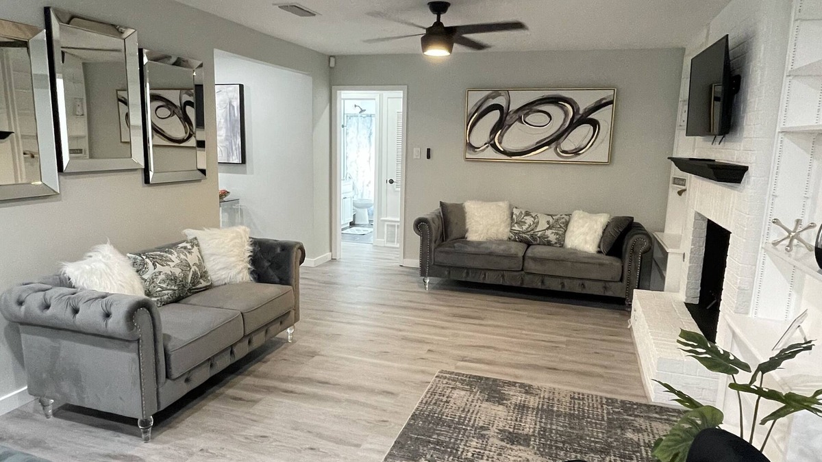 Parker Lane House | Close to Downtown Town Austin TX