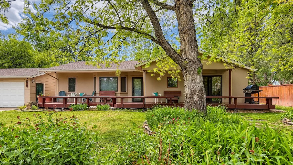 Fort Collins House | Close to Old Town & Many Wedding Venues RV's & Pets ok Approval #20-ZONE2799