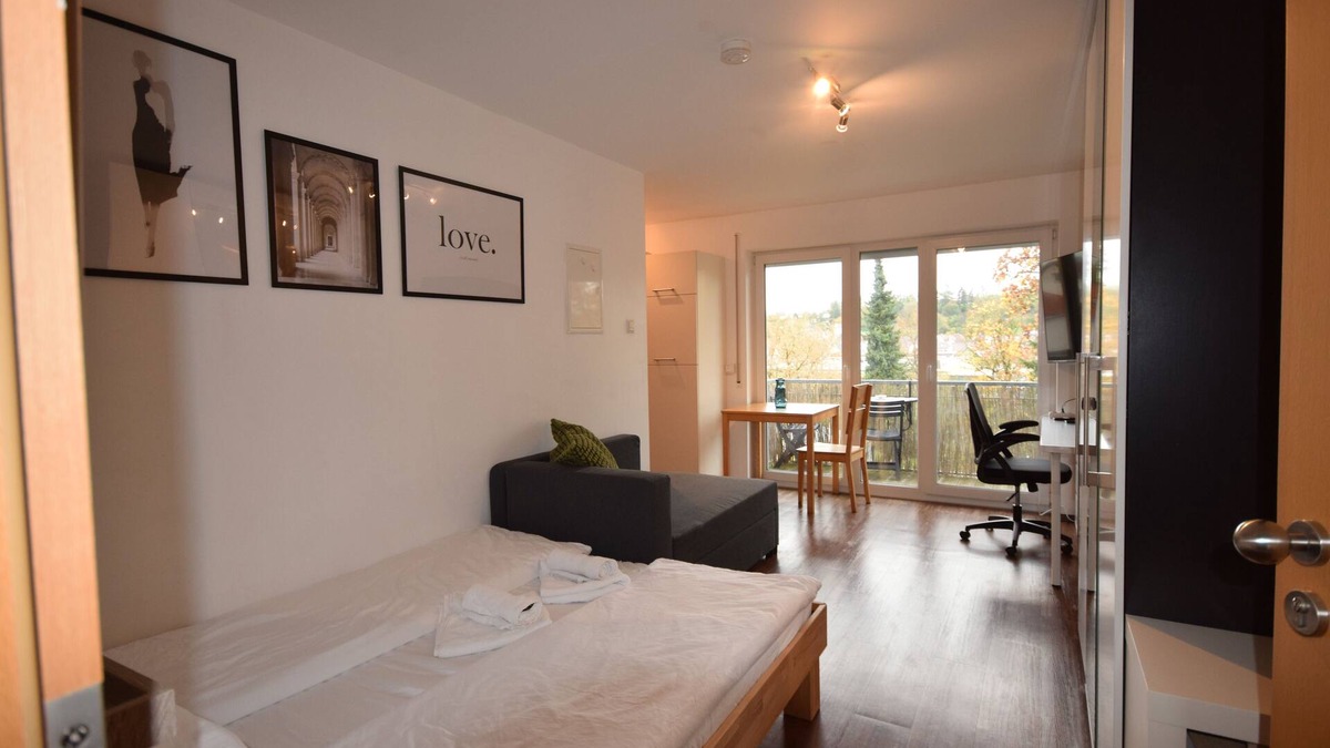 Biberach an der Riss Condo | Close to the university with balcony (1.2) - Business-friendly!