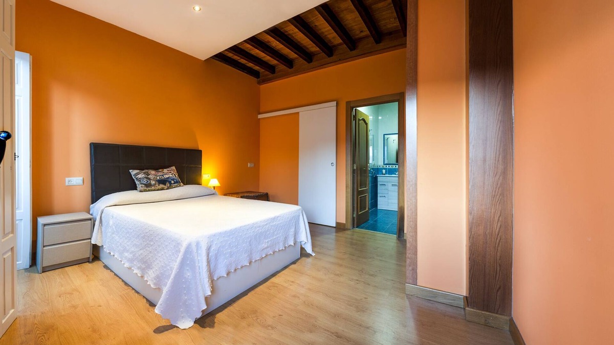 Cangas Apartment | Close to the marina and the beach.
