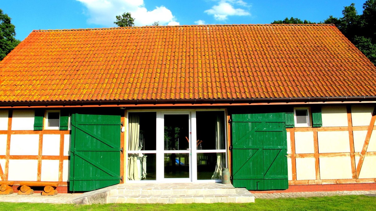 Miroszewo House | Close to the water, fireplace, fenced property, for dogs and families
