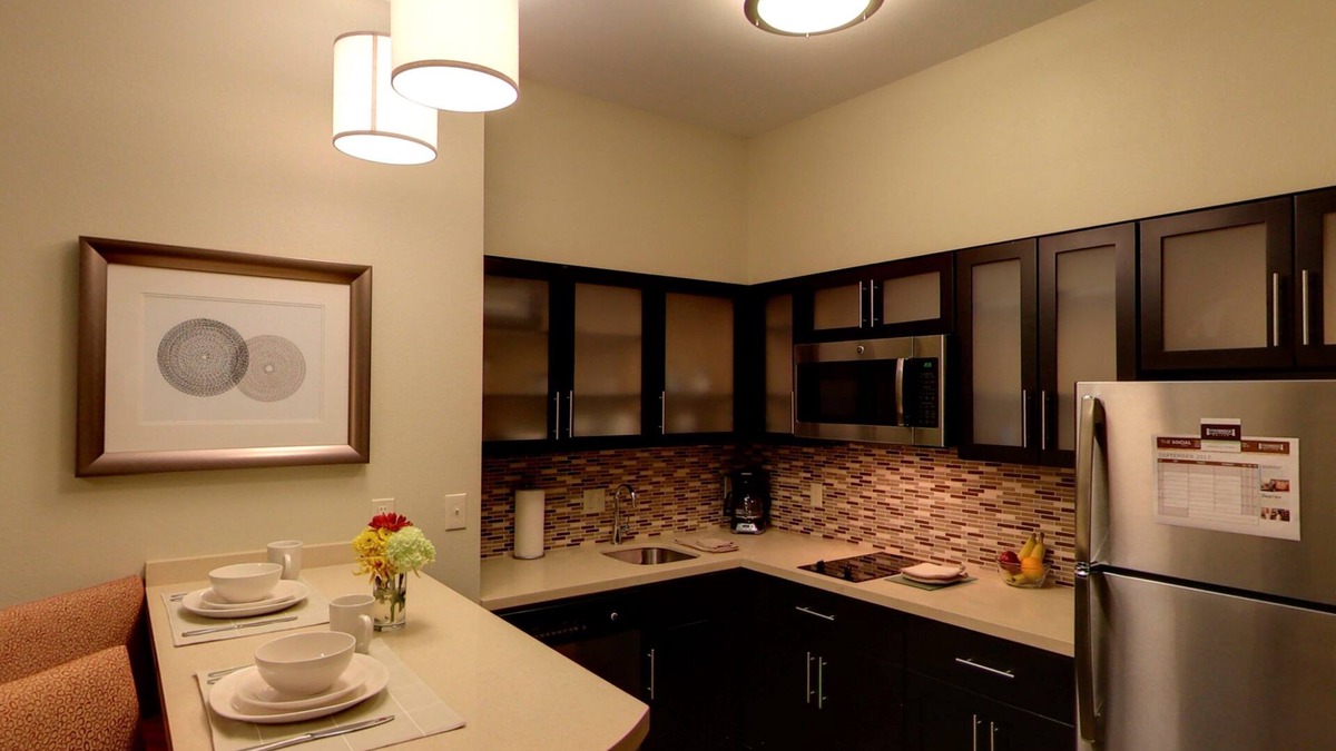 Bryant Pattengill East Condo | Close to University of Michigan + In Research Park | Indoor Pool + 24 Hour Fitness Center
