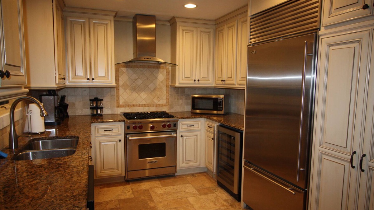 West Beach Cottage | Closest Cottage to the Beach! Casual Luxury.