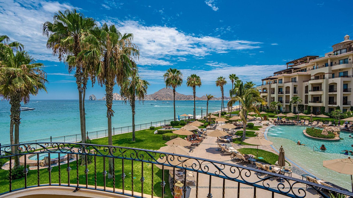 Los Cabos Condo | CLOSEST to the BEACH Two Bedroom OCEANFRONT on 2nd Floor - Concierge and Daily Maid Service