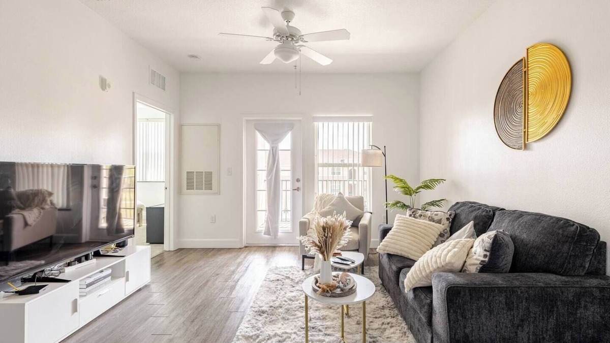 Kissimmee Apartment | Cloud Nine 1BR 15 MIN from Kissimmee Main Street