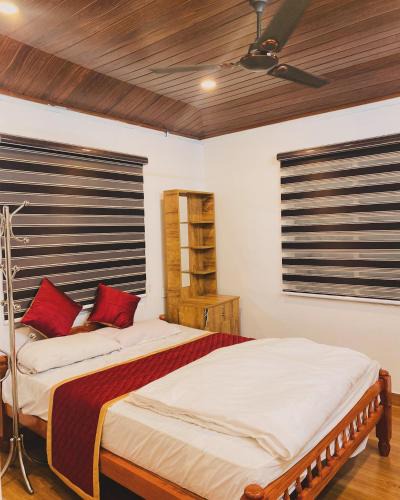 Elappara Villa | Cloudy Villa