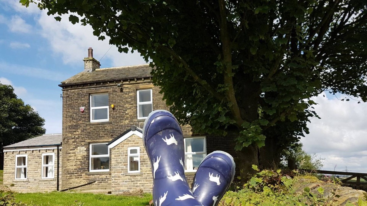 Ogden House | Clough House, a beautiful, spacious, comfortable Cottage with a spectacular view