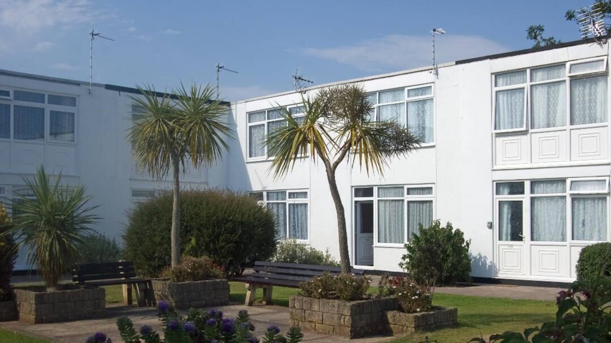 Dawlish Warren Villa | Clover Chalet103, Welcome Family Holiday Park, Dawlish Warren, Near Beach!