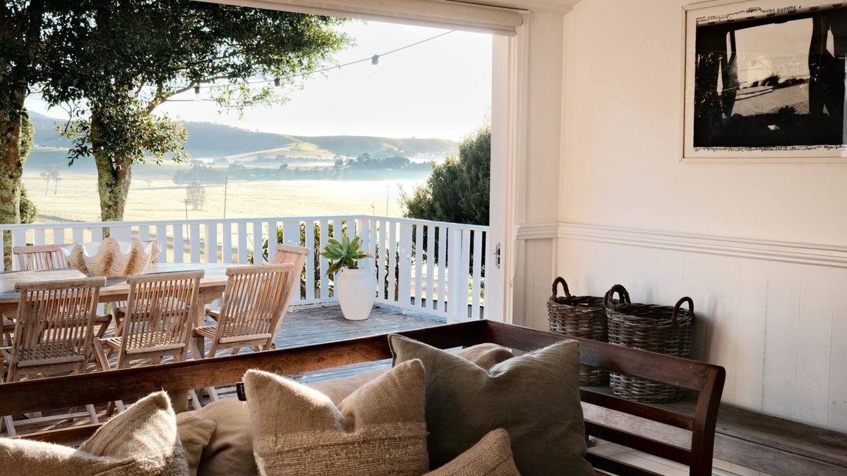 Toolijooa House | Clover Hill Cottage, between Gerroa and Berry