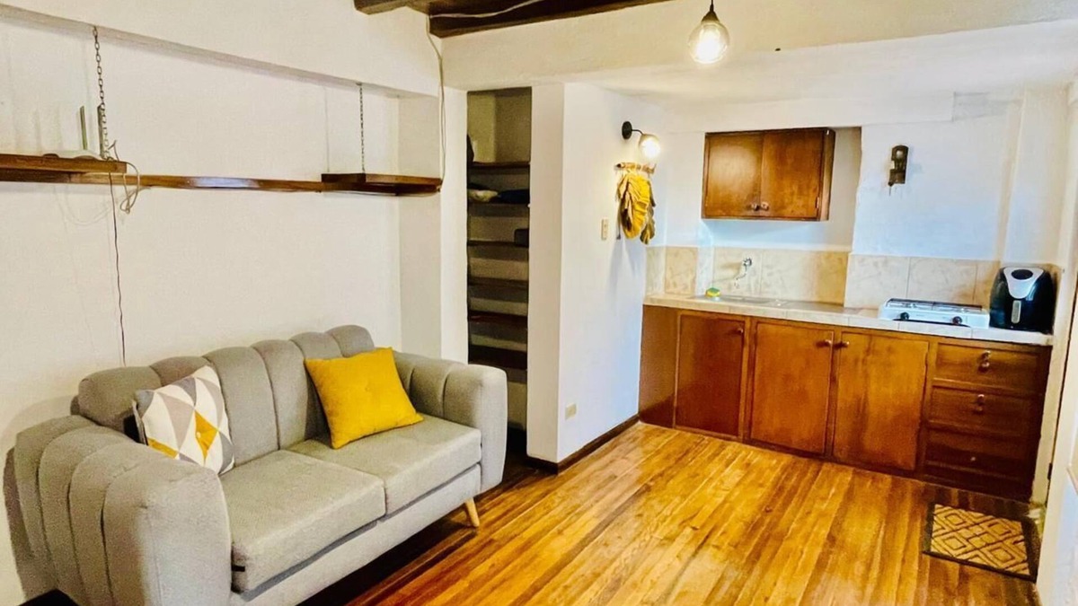 La Floresta Apartment | Clover House - Duplex Suite in the Cultural Heart of Quito