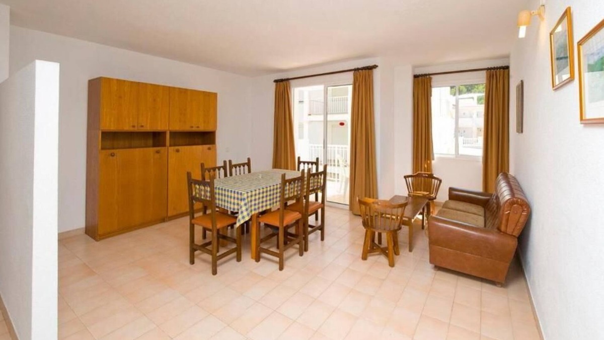 Santa Eulalia del Rio Hotel | CLPL-2BD2T/Book Budget Apartment | -14% off Car Rental