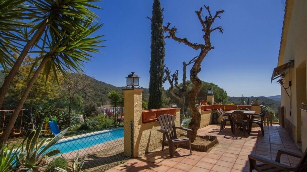 La Roca de Malvet Villa | Club Villamar - Nice villa with private swimming pool and big outside area. A perfect election fo.