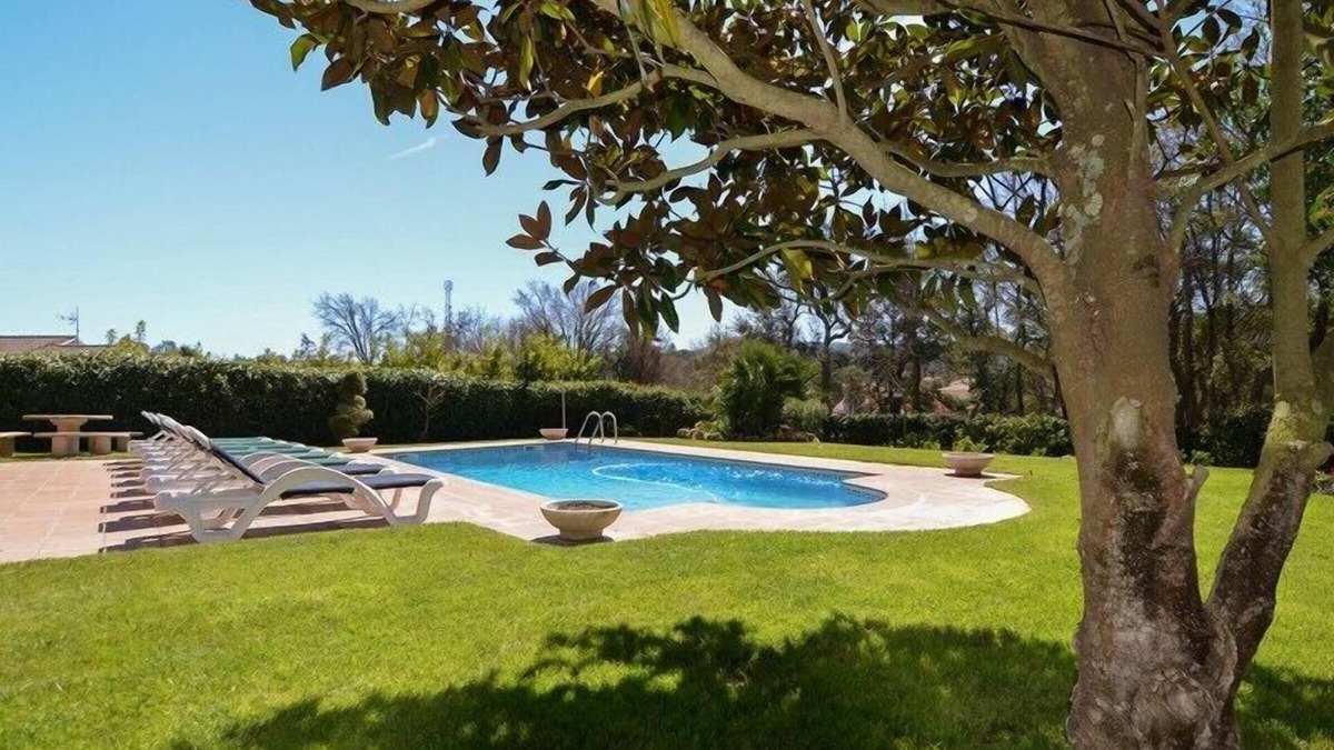 Can Carbonell Villa | Club Villamar - Nice house with private pool and garden with lawn