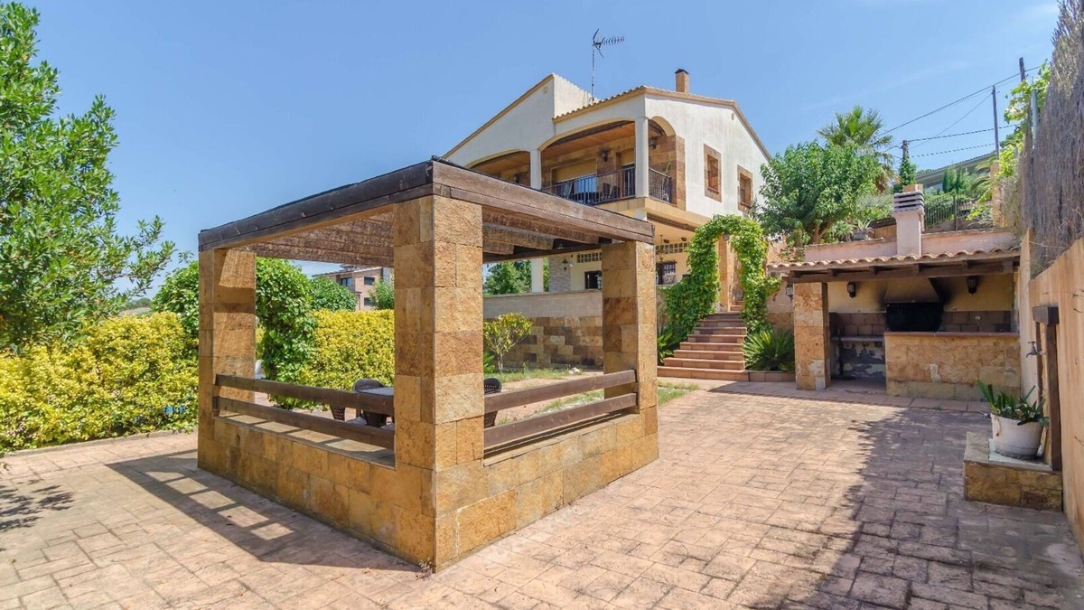 Mont Barbat Villa | Club Villamar - Nice villa with private pool, fantastic views over mountains and at just a 10 min.