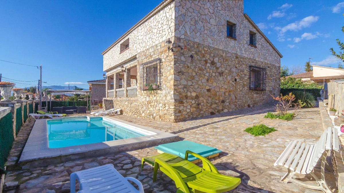Macanet de la Selva Villa | Club Villamar - Escape to a serene retreat at a charming villa in Costa Brava, featuring a privat.