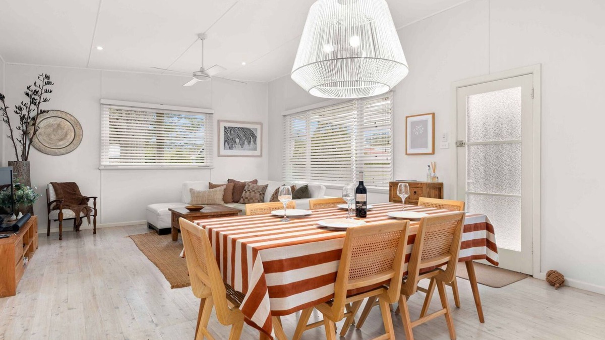 Huskisson House | Cly13 - Whitewash Cottage by Experience Jervis Bay