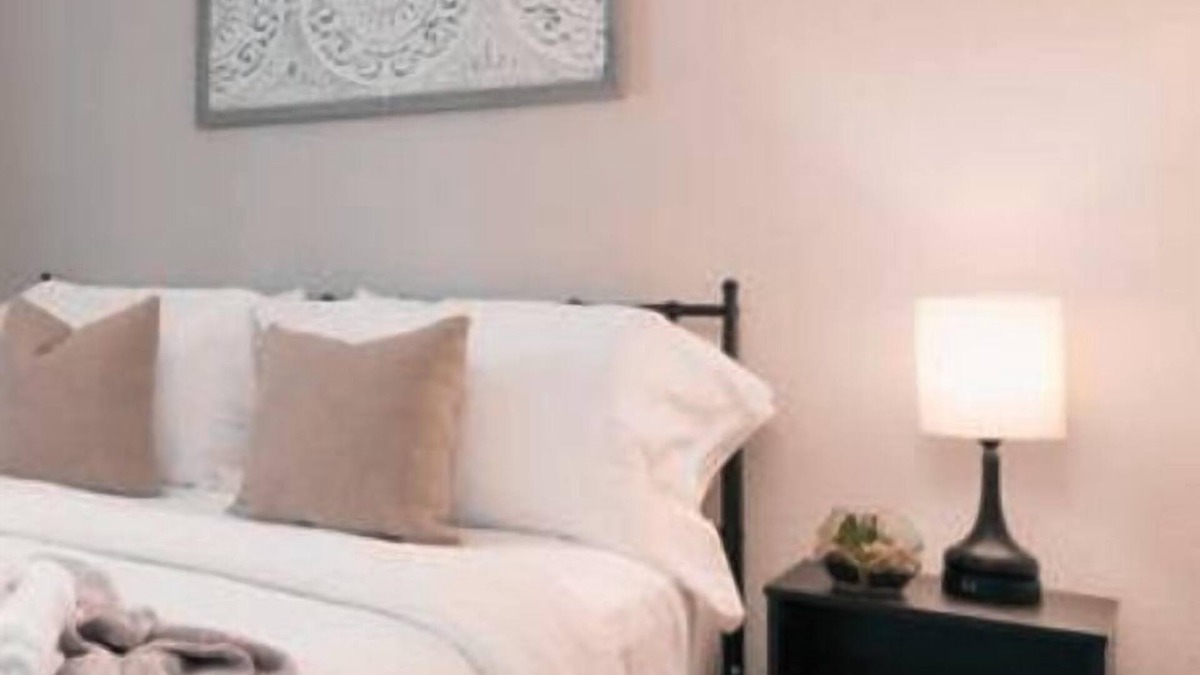 Amarillo House | Clyde's Cottage