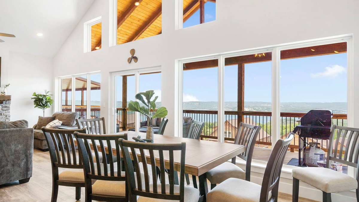Kimberling City House | Cmty Outdoor Pool w Lazy Rive & Treehouse Play Area- Pvt Hot Tub- Lake Views-Free Tix-Arcade