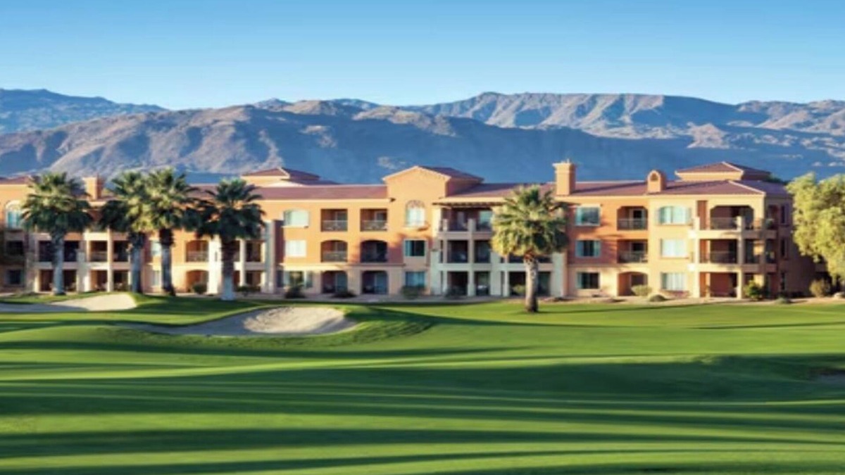 Palm Desert Hotel | Coachella Weekend in Luxury Hotel Room @ Marriott's Shadow Ridge