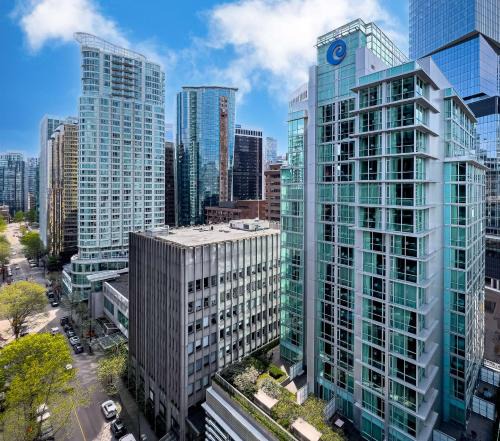Coal Harbour Hotel | Coast Coal Harbour Vancouver Hotel by APA
