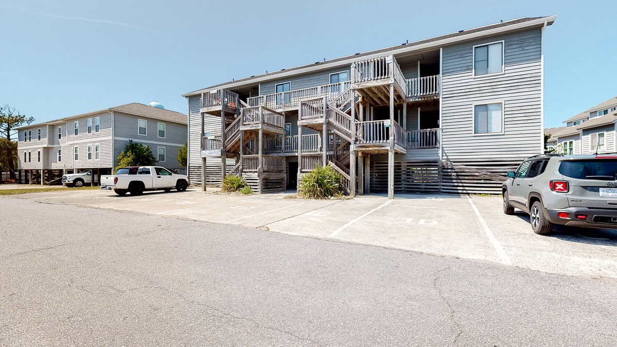 Ocean Sands Condo | Coastal 2BR 2nd-Floor | Balcony