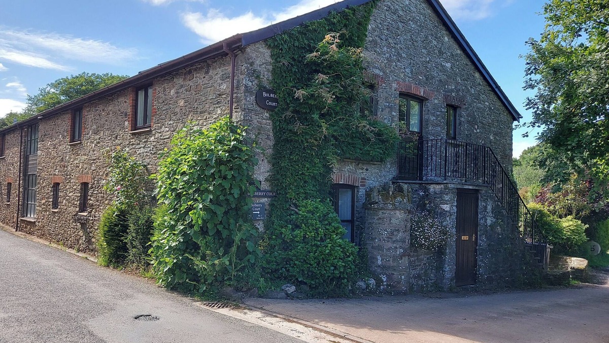 Bolberry House | Coastal 4-bed barn between Salcombe & Hope Cove