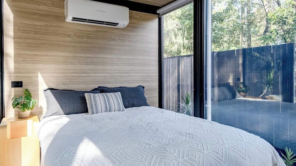 New Brighton Apartment | Coastal Bliss: New Brighton Eco Pod (50m Beach)