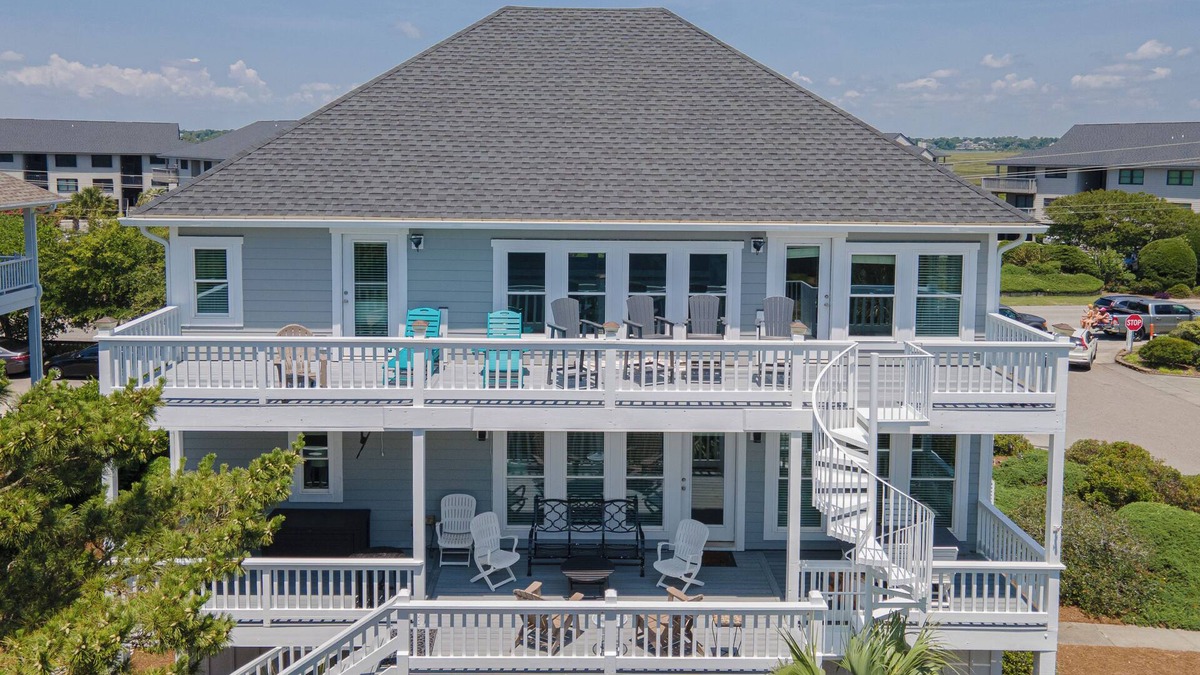 Shell Island House | Coastal Bliss! Great for Families! A Place where Memories are made!