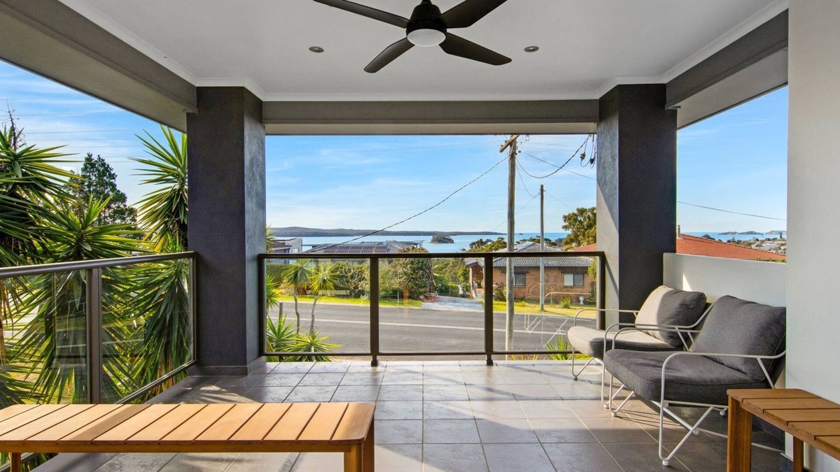 Catalina House | Coastal Breeze in Catalina with Ocean Views