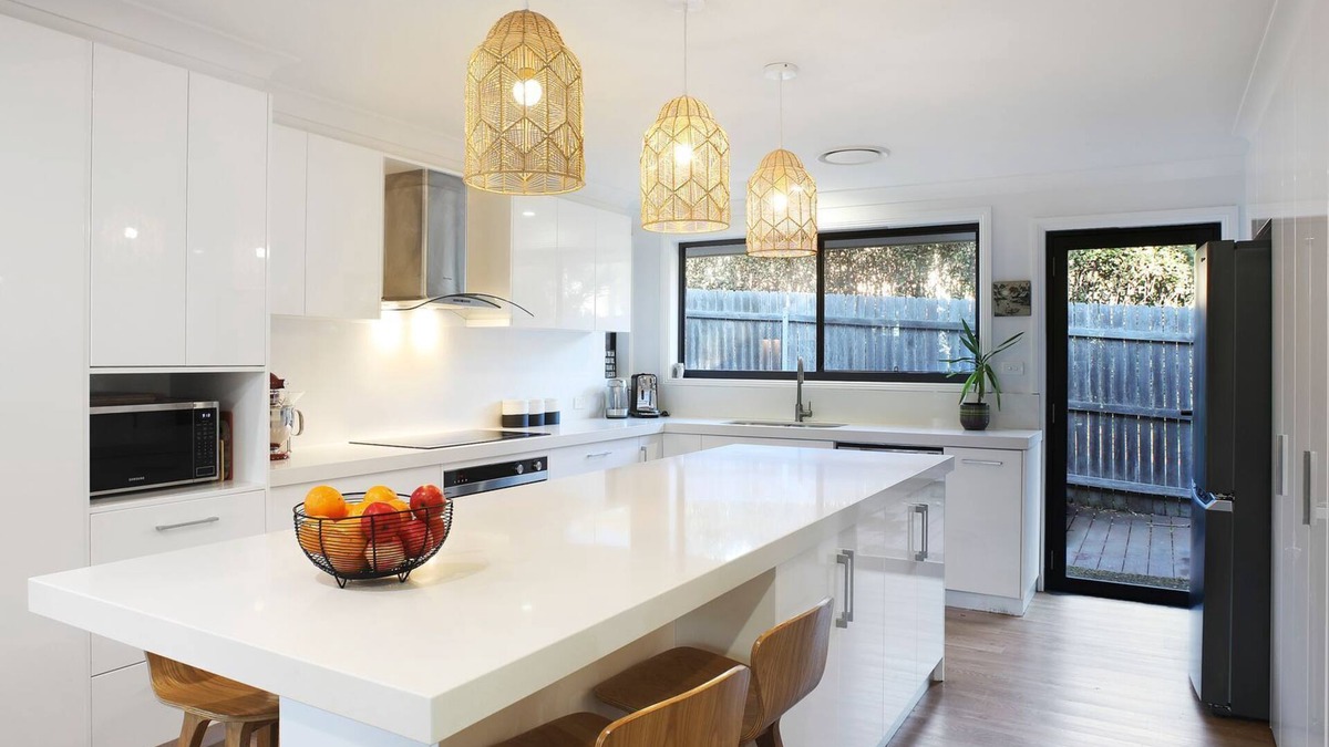 Kiama Heights House | Coastal Breeze Retreat