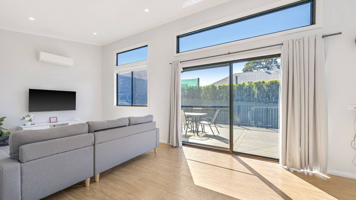 Port Macquarie Cottage | Coastal Charm - Freshly renovated 2 bedroom cottage, close to Port's CBD