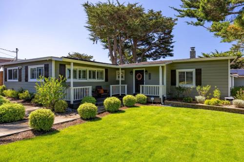 Montara House | Coastal Charm Inviting 3 BR Montara Home