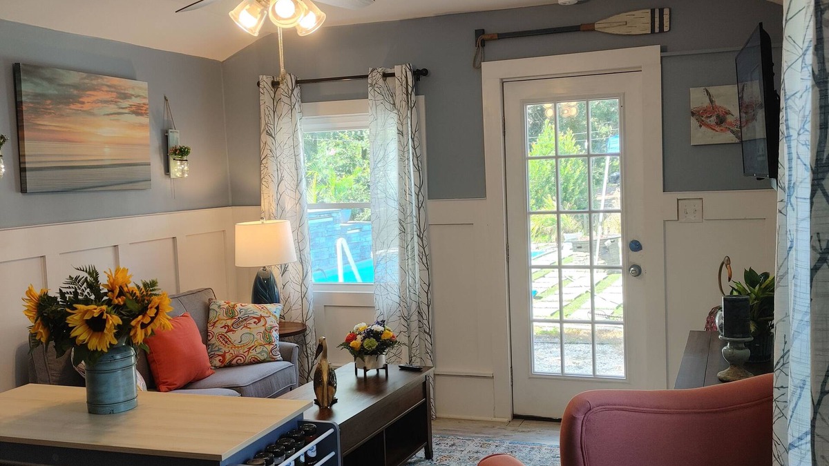 Wilmington Cottage | Coastal Chic Cottage with pool