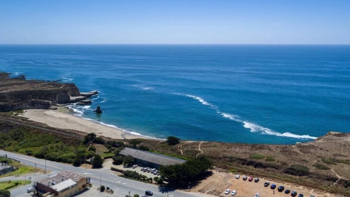 Davenport House | Coastal Cutie