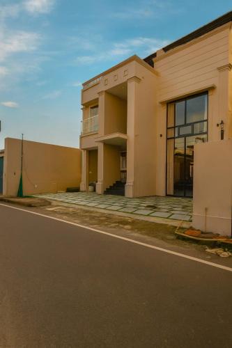 Kochi Hotel | Coastal Echoes by Fortkochi Beach Inn