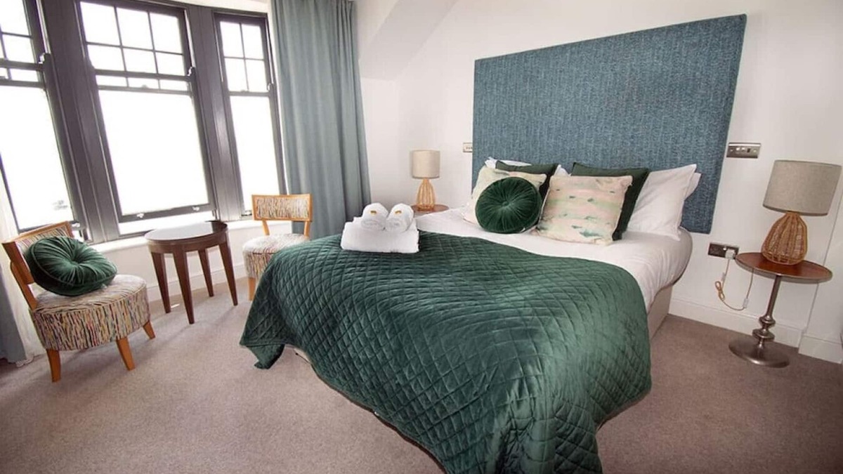 Penarth Hotel | Coastal Elegance - Seaview Double Room