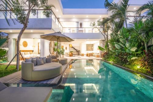 Berawa Villa | Coastal Elegance 4br Villa, 400m To Finns,
