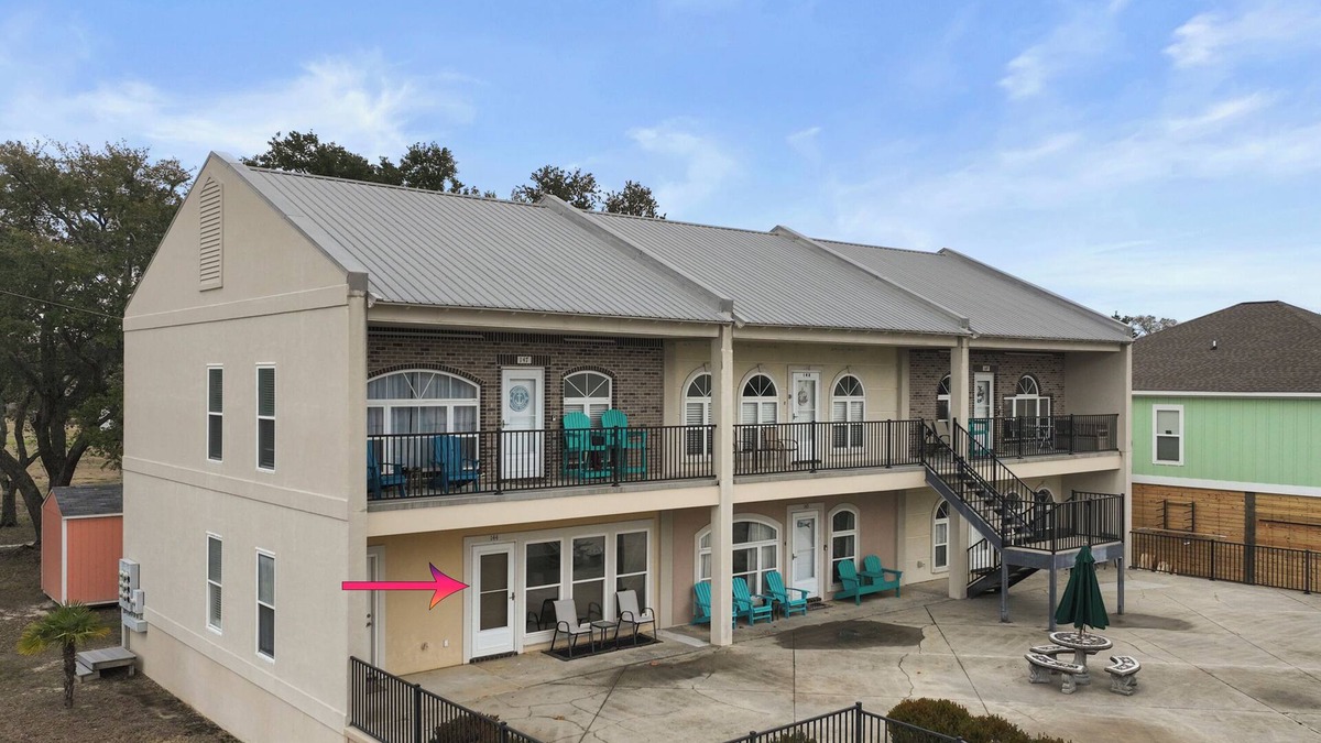 Long Beach Condo | Coastal Escape - 2BR First-Floor Condo Steps from the Beach and Events