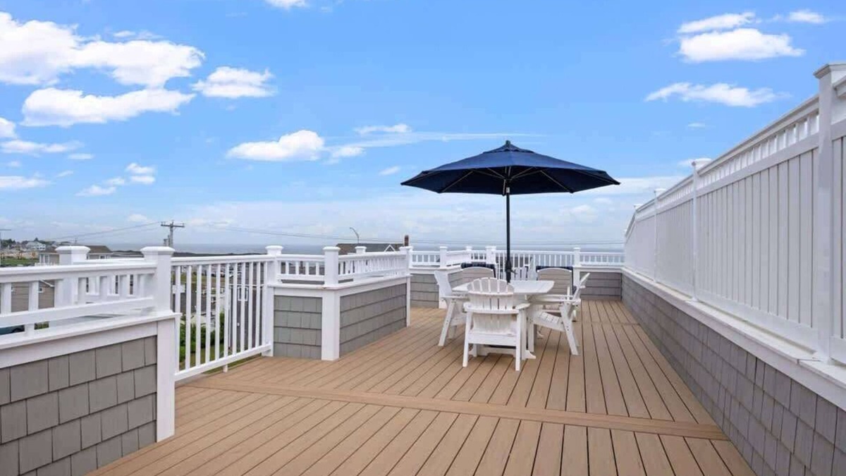 Hampton Condo | Coastal Escape: 3BR/4BA Luxury Retreat with Views