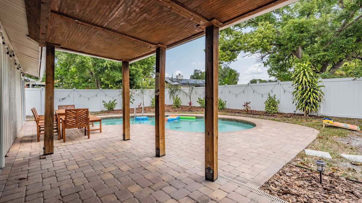 Palm Harbor House | Coastal Getaway with RV/Boat parking + MIL suite!