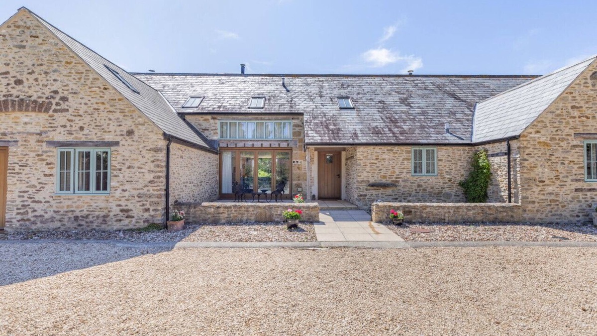 West Compton House | Cobblers Cottage - Three Bedroom House, Sleeps 6