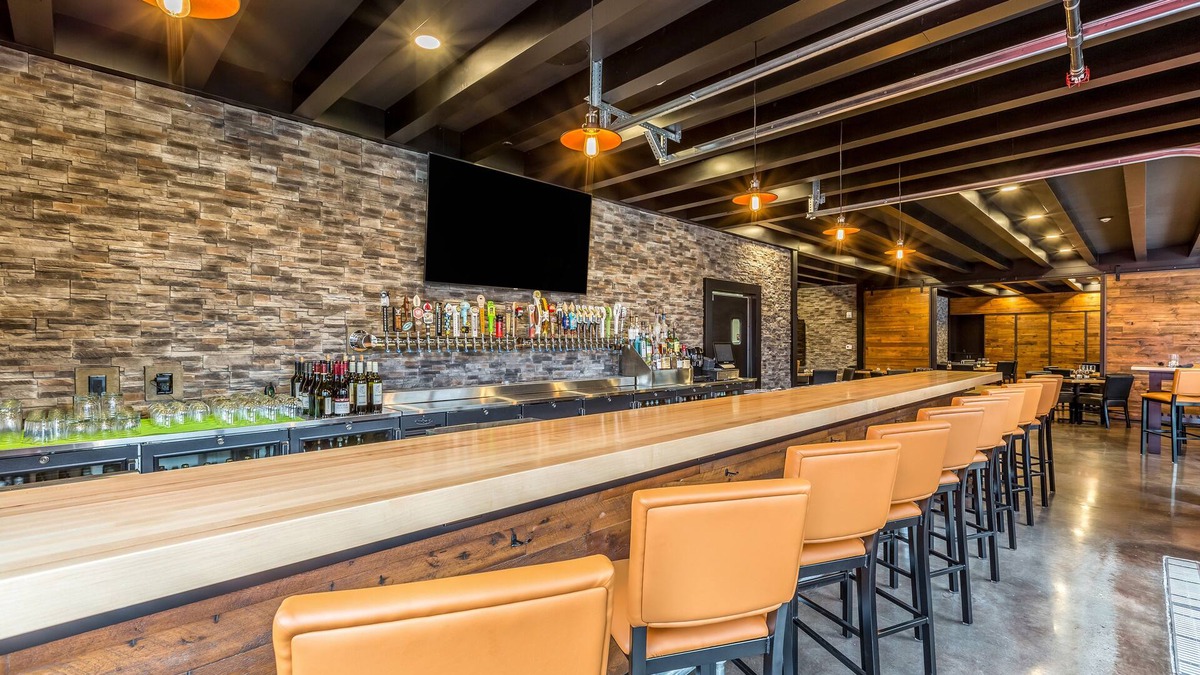 Hartford Hotel | Cobblestone Hotel & Suites - Hartford
