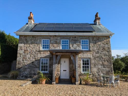 Mabe House | Cober House