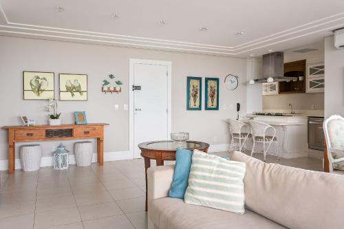 Santinho Apartment | Cobertura Frente MAR | WI-FI 600mb #CSA03