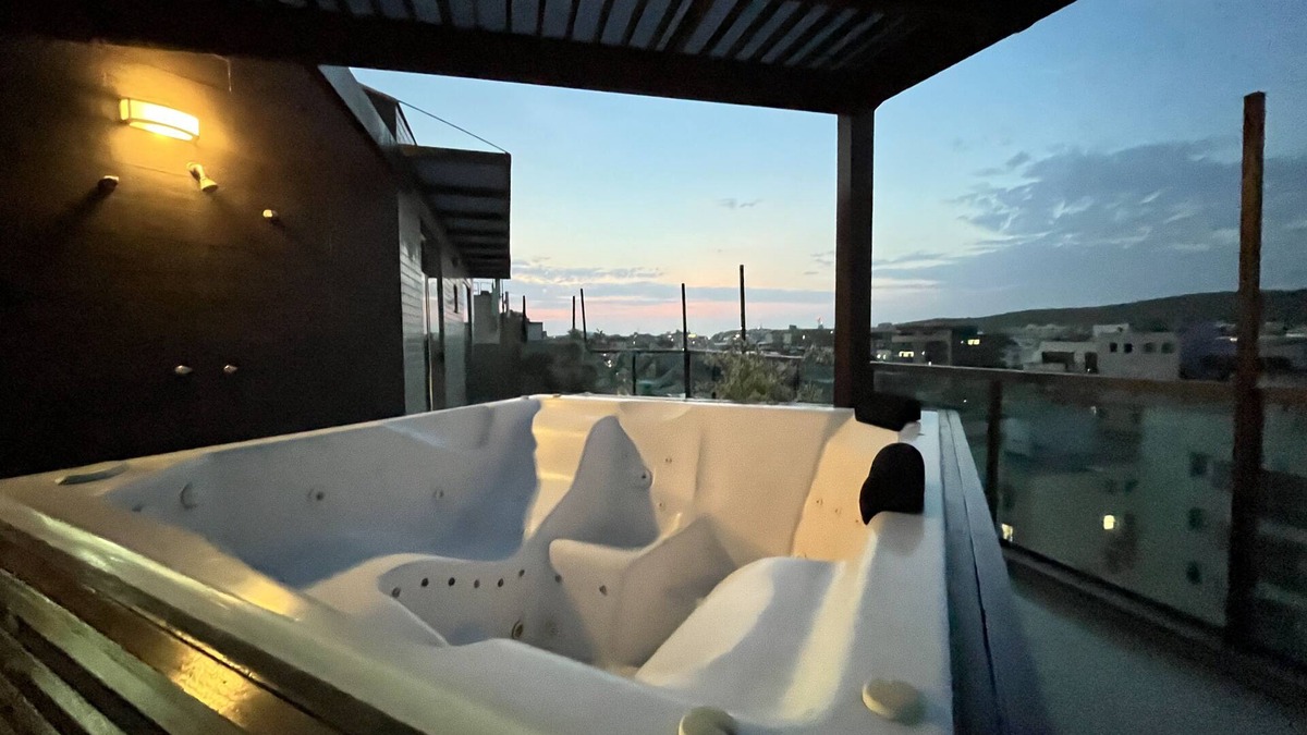 Cabo Frio Apartment | Cobertura Luxo com Jacuzzi